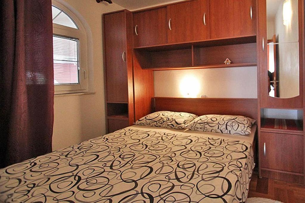 Apartment Lilly 3 *
